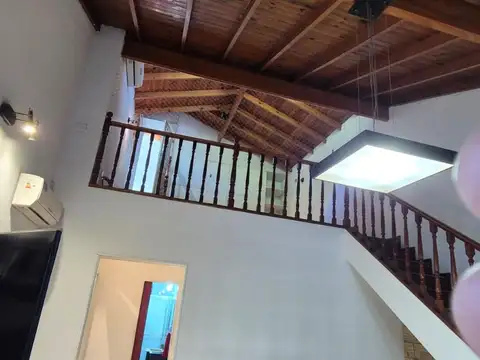 Depto Tipo Casa en Alquiler en Versalles, $ 1.450.000