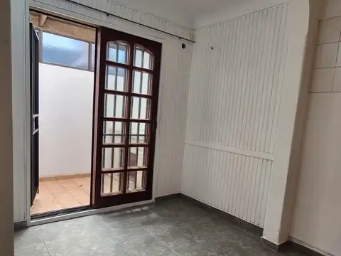 Depto Tipo Casa 3 ambientes con 1 baño
