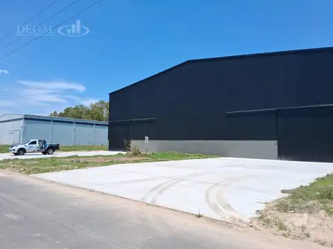 Venta Deposito en polo industrial