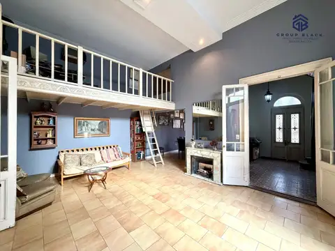 Casa 6 ambientes con 2 baños