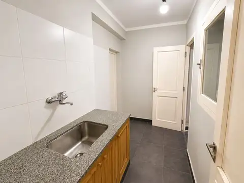 Casa 6 ambientes con 4 baños
