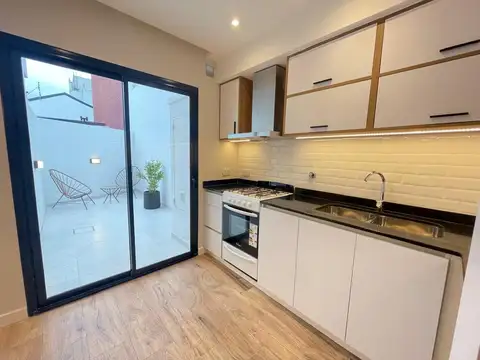 Depto Tipo Casa en Venta de 4 ambientes