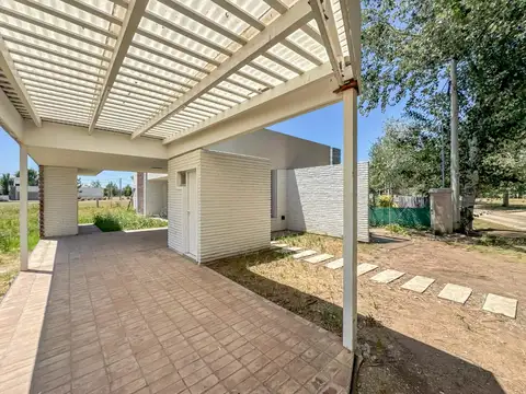 Casa en Venta al Oeste