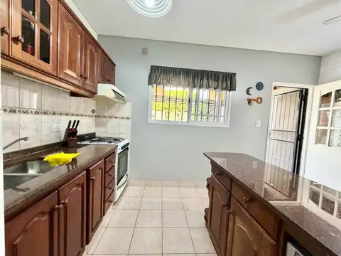Depto Tipo Casa en Venta de 3 ambientes