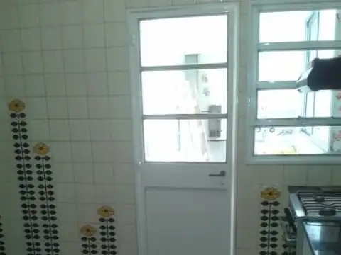 Ciudad De La Paz 3000, Piso 8