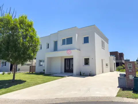 Casa en Alquiler de 4 dormitorios