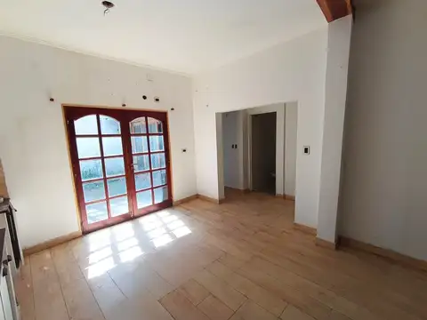 Depto Tipo Casa en Venta con 1 cocheras