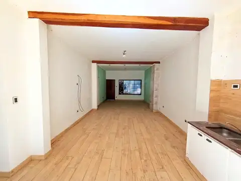 Depto Tipo Casa en Venta en Lanus Oeste, USD 100.000
