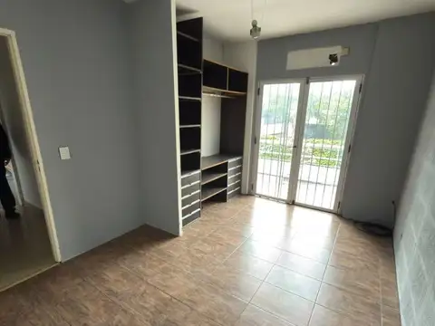 Depto Tipo Casa 5 ambientes con 3 baños
