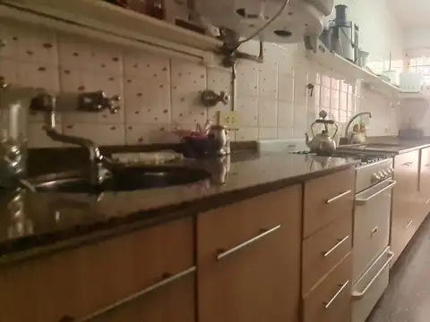 Depto Tipo Casa en Venta 50 años