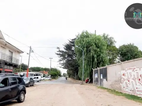 VENTA DE LOSA MAS DOS LOCALES - ZONA EL GAUCHO MDP