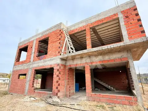 LOTE CON MEJORA BELLA VISTA SUR