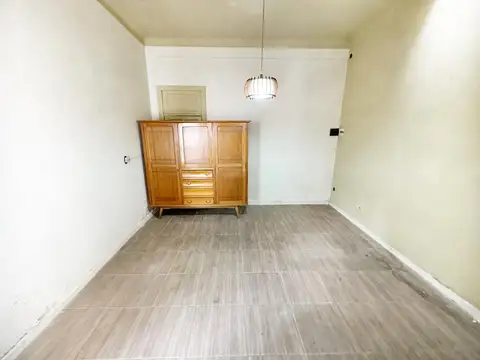 Casa 2 ambientes con 1 baño