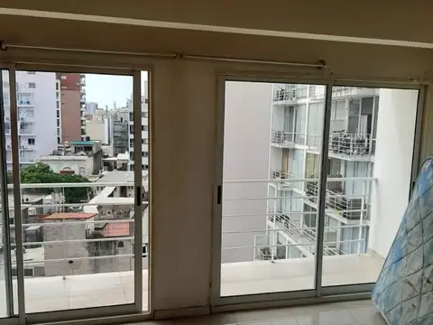 Billingurst 600, Piso 7