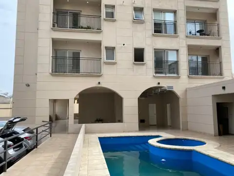 ¡Moderno 2 ambientes en alquiler en Bernal Centro!