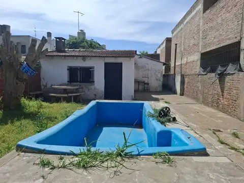 Alquiler Casa 3 ambientes  pileta Quilmes