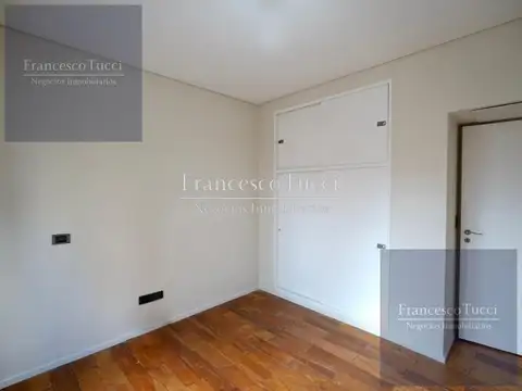 Departamento en Venta con 2 cocheras
