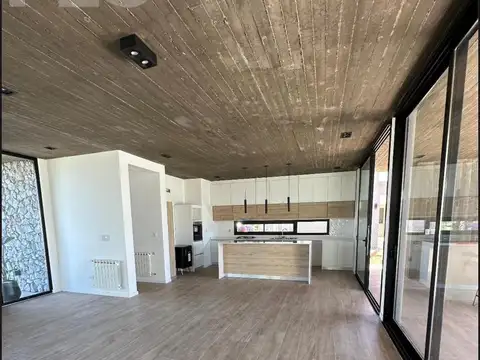 Casa en Alquiler al Noreste