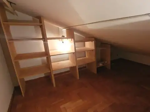 Casa 6 ambientes con 2 baños