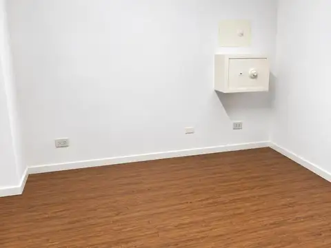 Oficina en Venta al Este