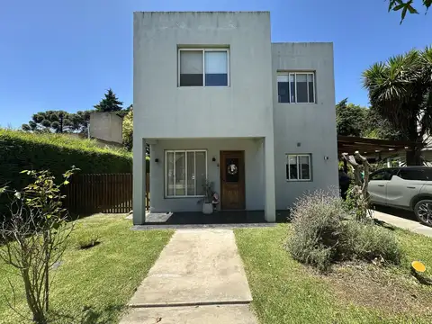 Casa en Venta en Jardines de Escobar, USD 118.000