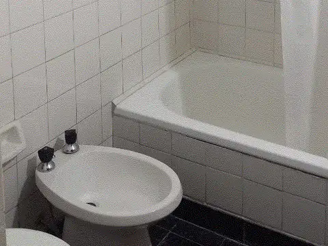 Avenida Directorio 200, Piso 4