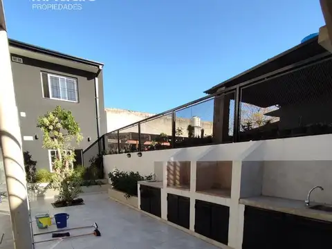 Cisneros N° al 1500