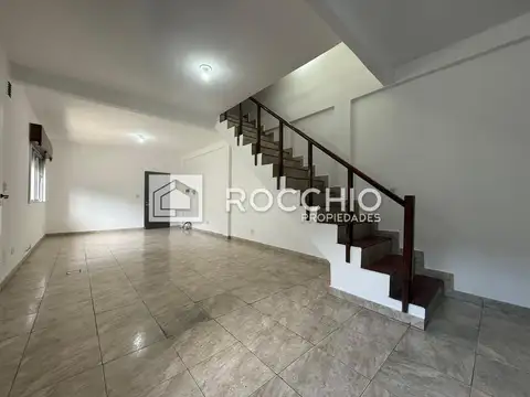 Depto Tipo Casa 2 ambientes con 1 baño