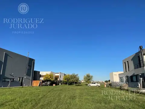 Gran lote al golf EL CANTON con Financiación
