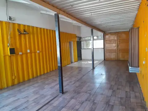 Local en Alquiler 51 años