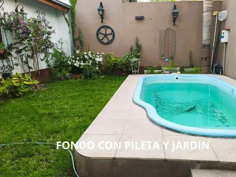 Venta Casa C/Jardín, Pileta, Monoambiente, Cochera