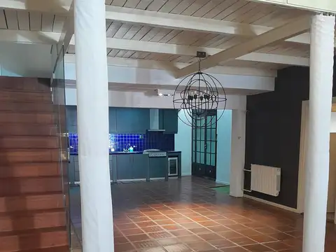 Depto Tipo Casa en Venta de 3 ambientes
