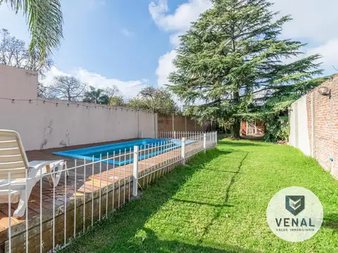 Casa en Venta con 1 cochera