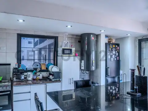 Departamento 4 ambientes con 2 baños
