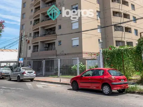 Departamento en venta - APTO CRÉDITO - 3 dormitorios con cochera - Centro