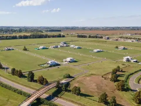 Los Pasos del Jockey Lote H29- Fisherton Rosario