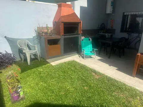 Depto Tipo Casa en Venta 25 años