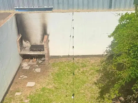 Depto Tipo Casa en Venta con 1 cocheras