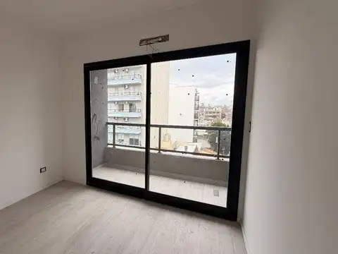 DEPARTAMENTO 3 AMBIENTES  BALCON LUMINOSO TOILETTE