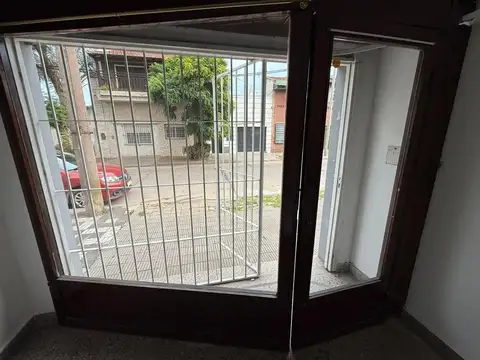 Local en Alquiler en Zárate, $ 400.000