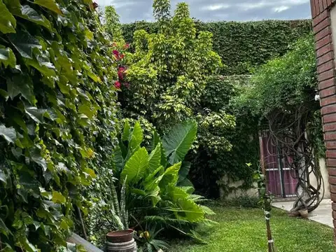 Casa en Venta en El Palomar, USD 215.000