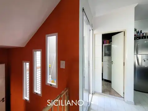Depto Tipo Casa Monoambiente con 3 baños