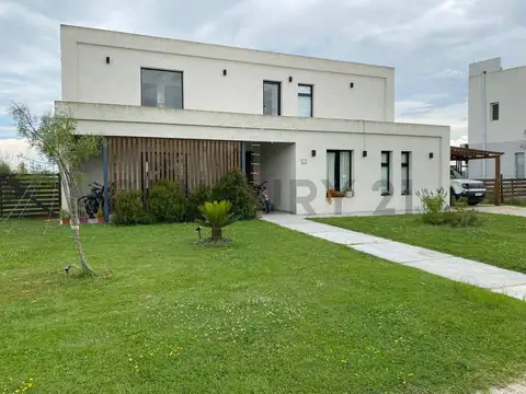 Casa en Alquiler en San Sebastián, USD 3.150