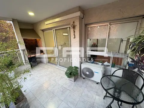 HERMOSO SEMIPISO DE 3 AMBIENTES