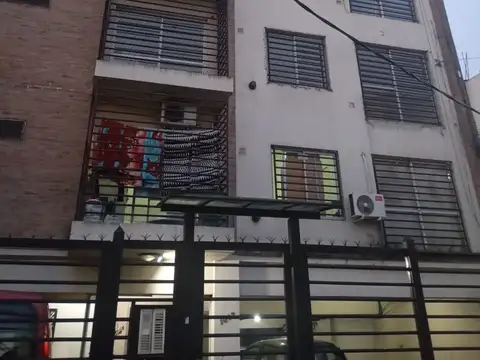DEPARTAMENTO DE 2 AMBIENTES CON BALCON EN ALQUILER - MORON NORTE