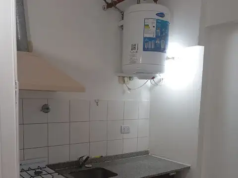 DEPARTAMENTO DE 2 AMBIENTES CON BALCON EN ALQUILER - MORON NORTE