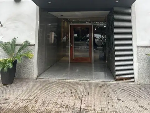 Pellegrini 1400, Piso 12