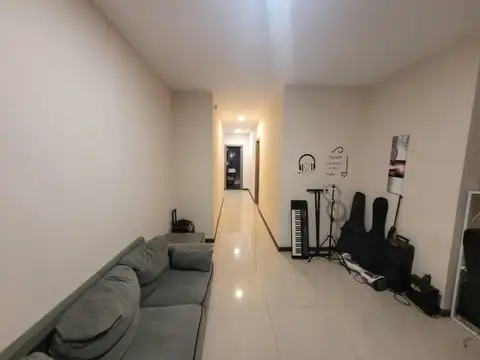 CASA 3 DORMITORIO JARDÍN Y PILETA LUJÁN B° PRIVADO