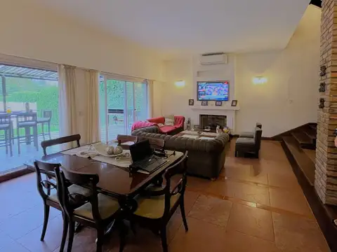 Casa en Venta al Este