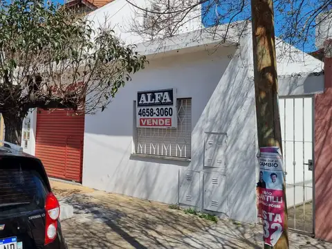 Casa A Reciclar Sobre Lote En Ph.  Las Heras 1041 ramos Mejia